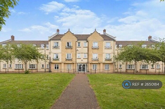 2 Bedroom Flat To Rent In Woodley House, Witney, OX28