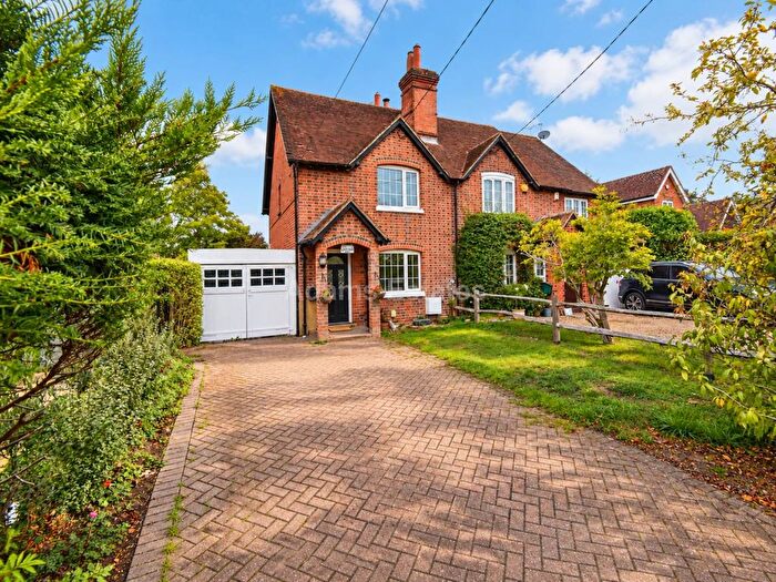 3 Bedroom Semi-Detached House To Rent In Greensward Lane, Arborfield, RG2