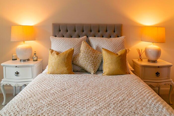 1 Bedroom Retirement Property To Rent In Bath Road, Devizes, Wiltshire, SN10