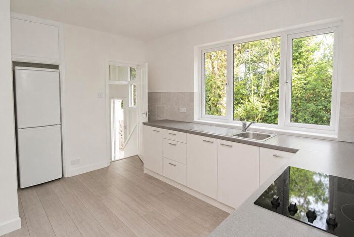 3 Bedroom Detached Bungalow To Rent In Windsor Road, Englefield Green, Egham, TW20