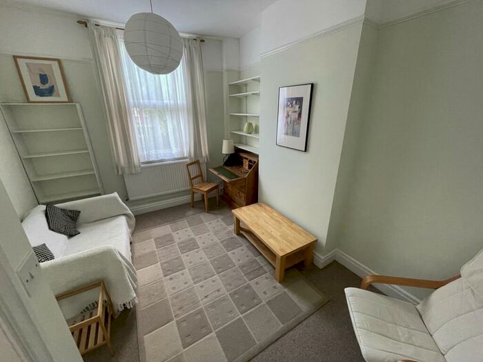 1 Bedroom Flat To Rent In Dartmouth Park Hill, London, NW5