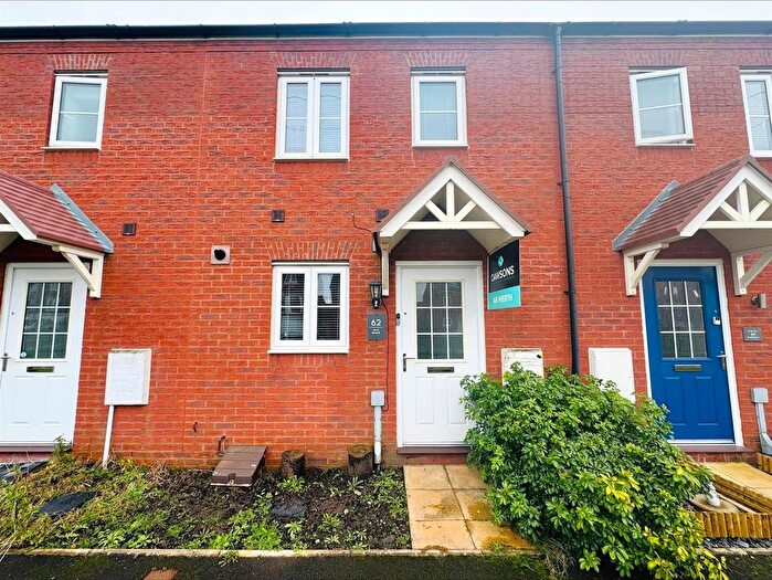 2 Bedroom Terraced House For Sale In Stryd Bennett, Llanelli, SA15