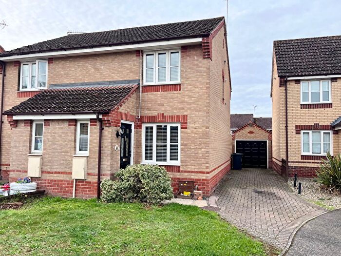 2 Bedroom Semi-Detached House To Rent In Coltsfoot Way, Thetford, IP24