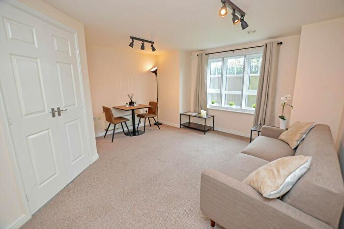 2 Bedroom Flat To Rent In Little Bolton Terrace, Salford, Manchester, M5