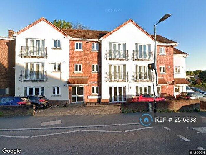 2 Bedroom Flat To Rent In Christopher Martin Place, Billericay, CM11
