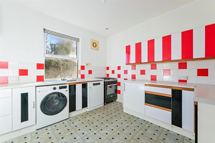 1 Bedroom Maisonette To Rent In High Street, Tadworth, KT20