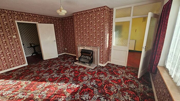 2 Bedroom Detached Bungalow For Sale In Waveney Crescent, Earsham, Bungay, NR35