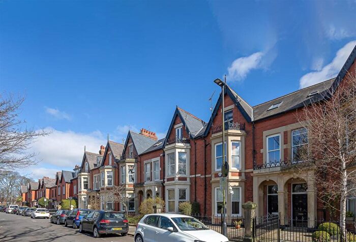 2 Bedroom Flat To Rent In Highbury, Jesmond, Newcastle Upon Tyne, NE2