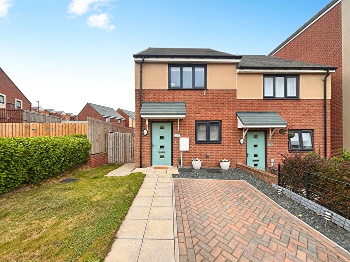 2 Bedroom Semi-Detached House For Sale In Chapel Rigg Drive, Scotswood, Newcastle Upon Tyne, NE15