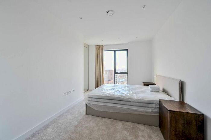 1 Bedroom Flat To Rent In Reed Avenue, Bow, London, E3