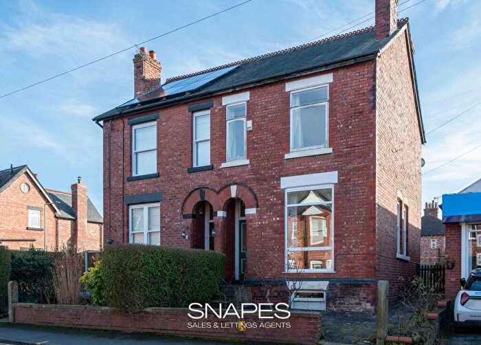 3 Bedroom Semi-Detached House For Sale In Lumb Lane, Bramhall, SK7