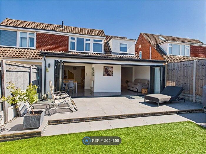 3 Bedroom Semi Detached House To Rent In Burleigh Croft, Hucclecote, Gloucester, GL3