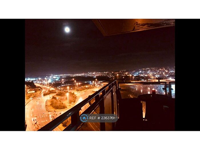 2 Bedroom Flat To Rent In Cross Green Lane, Leeds, LS9