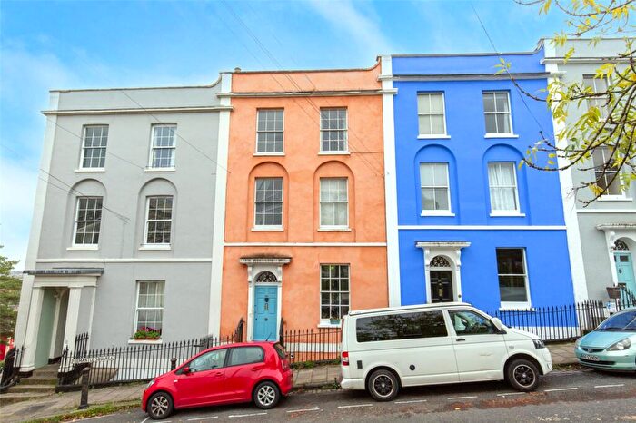 1 Bedroom Apartment For Sale In Fremantle Square, Cotham, Bristol, BS6