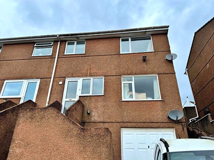 3 Bedroom End Of Terrace House For Sale In Ashford Crescent, Plymouth, PL3