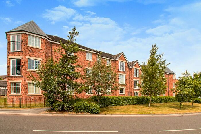 2 Bedroom Flat To Rent In New Forest Way, Leeds, West Yorkshire, LS10