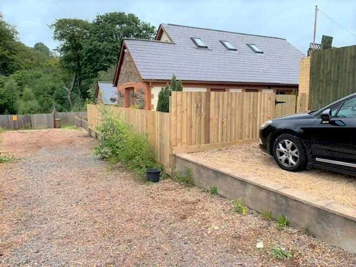 4 Bedroom Property To Rent In Greenacres, Trinant, Crumlin, NP11