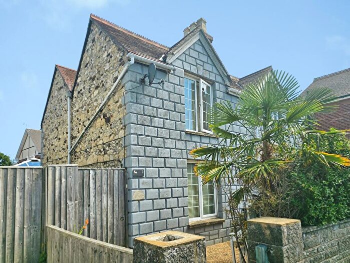 2 Bedroom Semi-Detached House For Sale In Avenue Road, Freshwater, Isle Of Wight, PO40