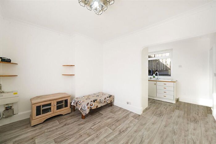 1 Bedroom Flat To Rent In Watford Road, Wembley, HA0