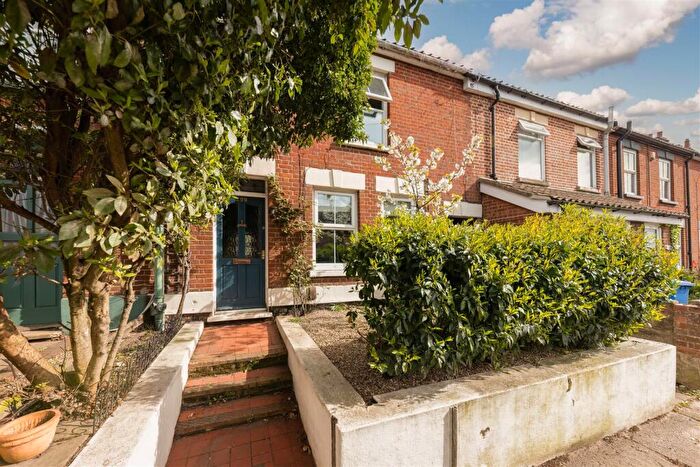 3 Bedroom Terraced House For Sale In Sprowston Road, Norwich, NR3