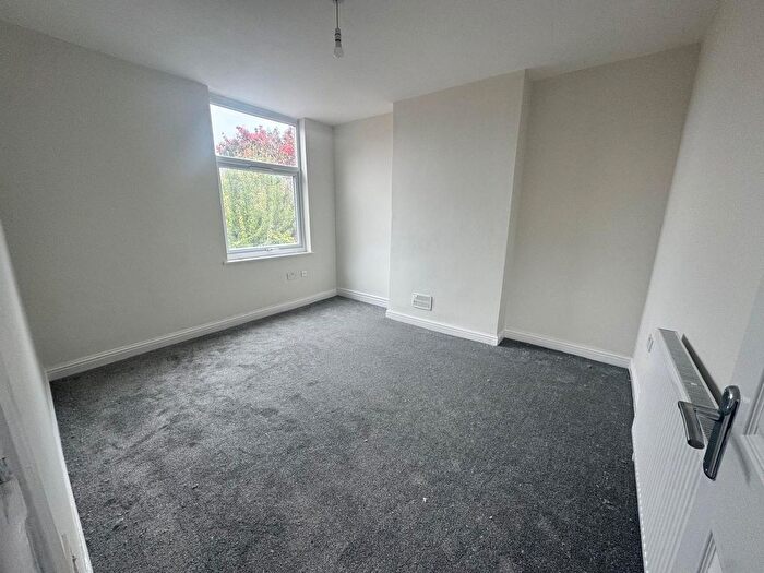5 Bedroom Terraced House To Rent In Halstead Street, Leicester, LE5