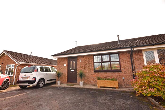 3 Bedroom Semi-Detached Bungalow For Sale In Brook Walk, Wirral, CH61