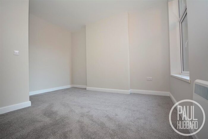 1 Bedroom Flat To Rent In Surrey Street, Lowestoft, Suffolk, NR32