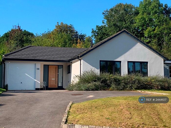 4 Bedroom Detached House To Rent In Valley Road, Henley-On-Thames, RG9