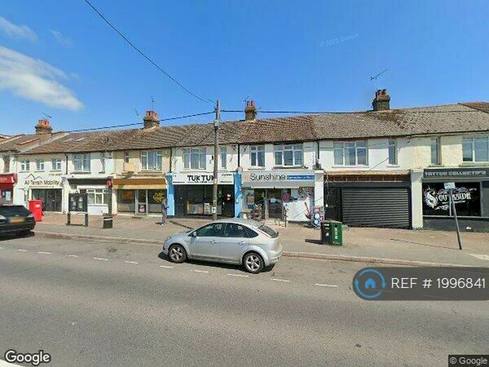 3 Bedroom Flat To Rent In Southend Road, Rochford, SS4