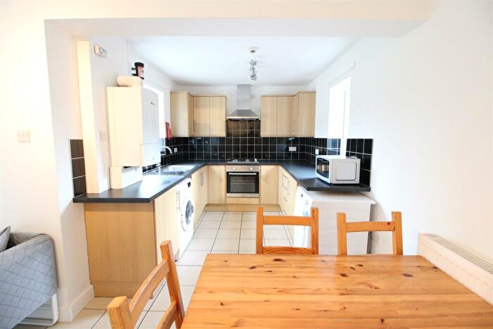 5 Bedroom Chalet To Rent In *£pppw Incl Bills + Two Free Large Papa John’s Pizzas Weekly (T+C’s Apply)* Middleton Boulevard, Nottingham, NG8