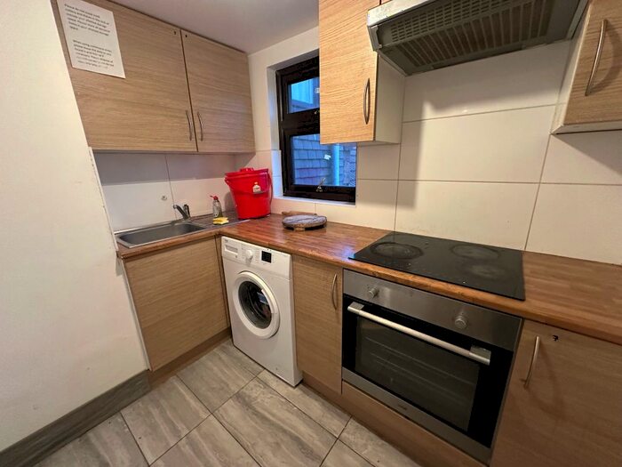 Studio To Rent In St. Marys Road, Ilford, IG1