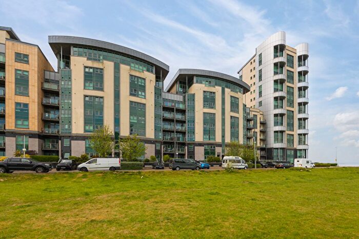2 Bedroom Flat For Sale In / Western Harbour Way, Edinburgh, EH6