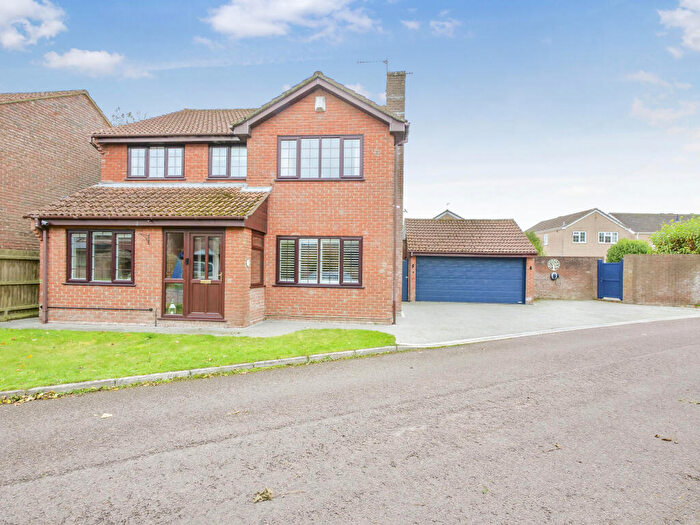 4 Bedroom Detached House For Sale In Tollgate Park, Shaftesbury, Dorset, SP7