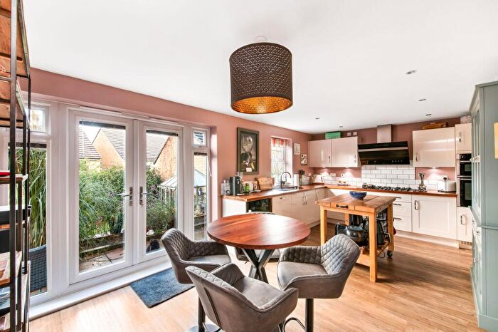 4 Bedroom Detached House For Sale In Paddock Way, Skelmanthorpe, HD8