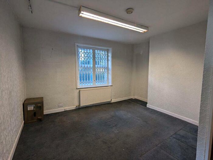 2 Bedroom House For Sale In High Street, Idle, Bradford, BD10