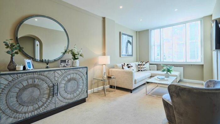 2 Bedroom Flat To Rent In Hill Street, Mayfair, W1J