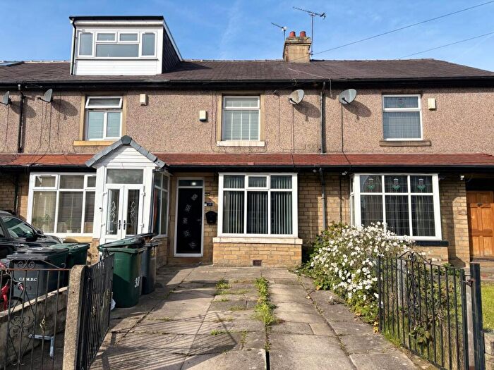 2 Bedroom Terraced House For Sale In Frimley Drive, Bankfoot, Bradford, BD5