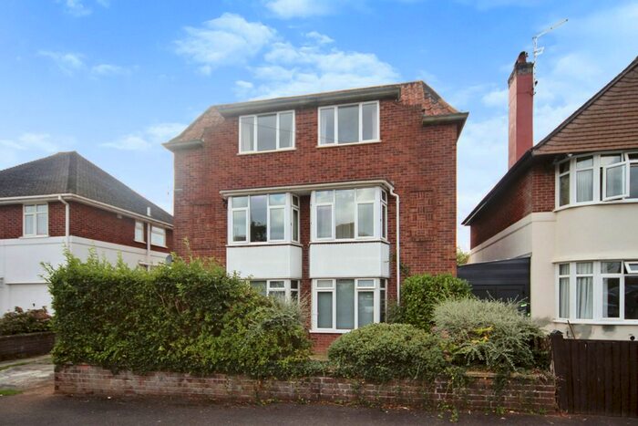 2 Bedroom Flat To Rent In Hilary Road, Taunton, TA1