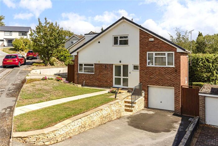 4 Bedroom Detached House For Sale In Acomb Crescent, Charlton Kings, Cheltenham, Gloucestershire, GL52