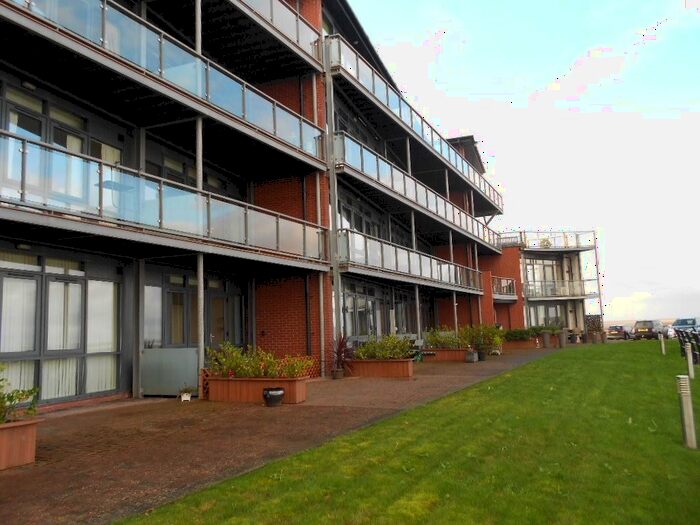 2 Bedroom Flat To Rent In The Waterfront, Knott End, FY6