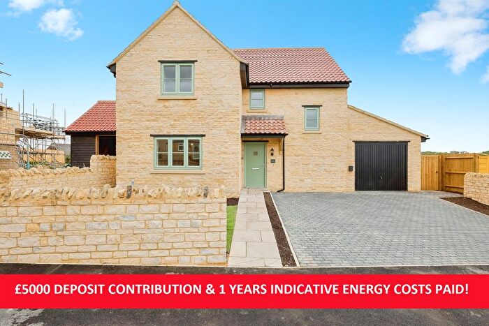 4 Bedroom Detached House For Sale In Pepys Lane, Slipton, Kettering, NN14