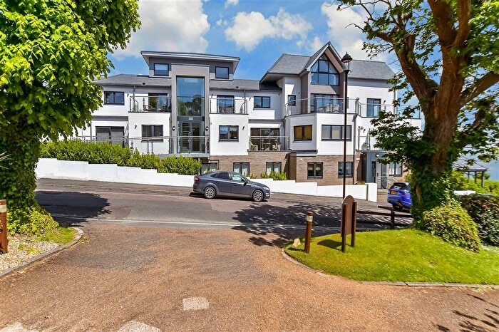 3 Bedroom Flat For Sale In Chine Avenue, Shanklin, Isle Of Wight, PO37