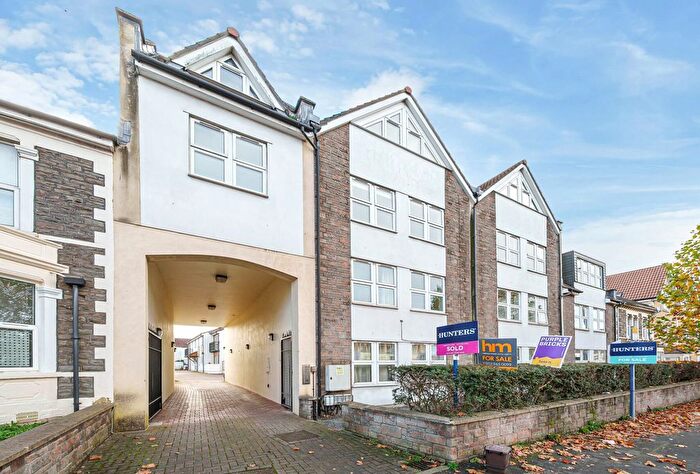 2 Bedroom Flat For Sale In Star Apartments, Fishponds Road, Fishponds, Bristol, BS16