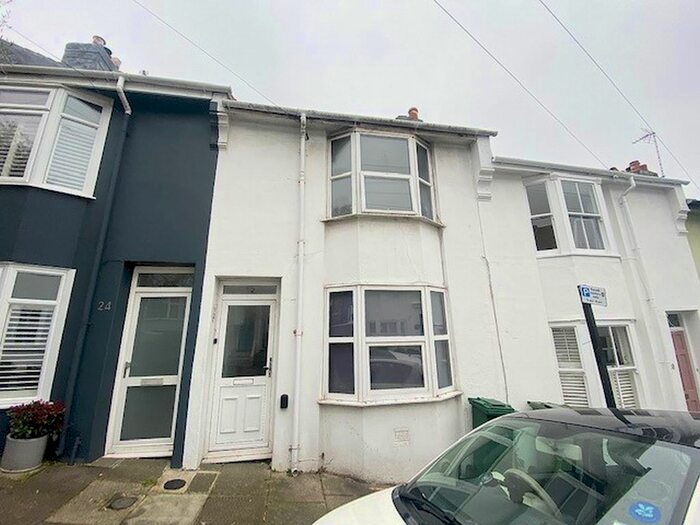 4 Bedroom Parking/garage To Rent In Lynton Street, Brighton, East Sussex, BN2