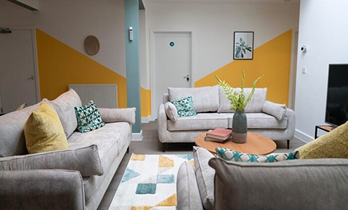 1 Bedroom Flat To Rent In Eileen Grove, Manchester, M14