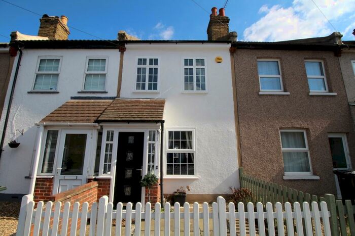 2 Bedroom Terraced House To Rent In Blenheim Road Dartford, DA1