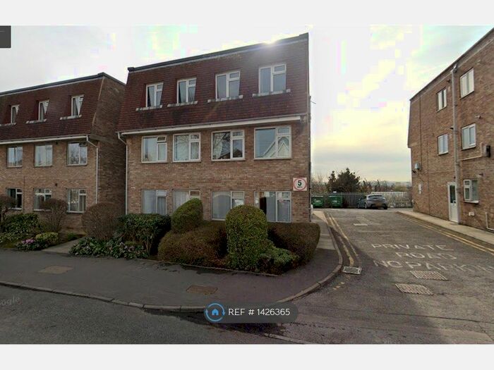 1 Bedroom Flat To Rent In Kellaway Court, Bristol, BS6