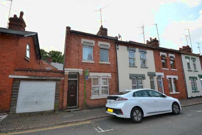 2 Bedroom Terraced House To Rent In Victoria Gardens, Northampton, NN1
