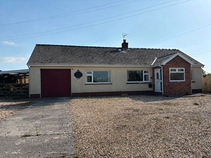 3 Bedroom Bungalow For Sale In Broadmoor, Kilgetty, Pembrokeshire, SA68