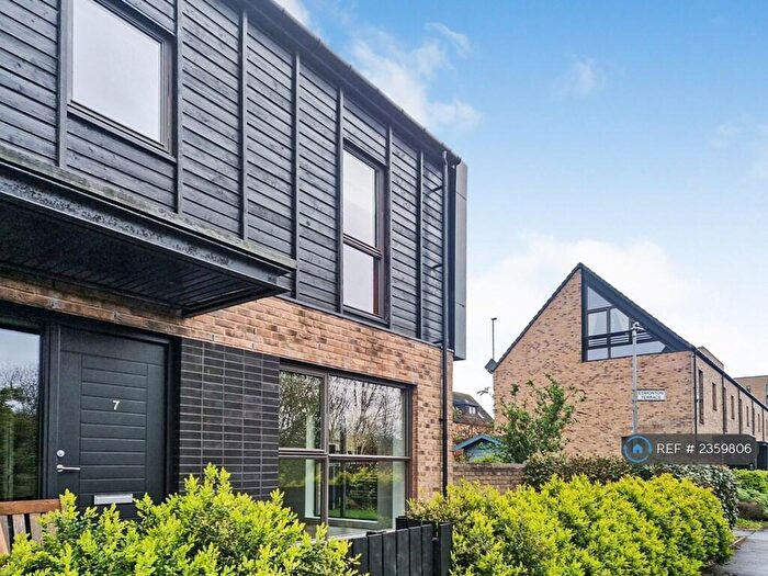 4 Bedroom End Of Terrace House To Rent In Edmonton Terrace, Glasgow, G40